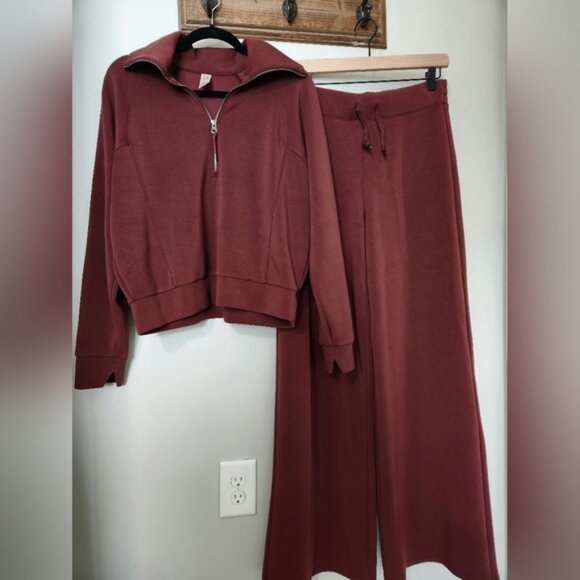 SET! Spanx AirEssentials Half Zip Top AND Wide Leg Pants Medium Tall - Picture 2 of 8